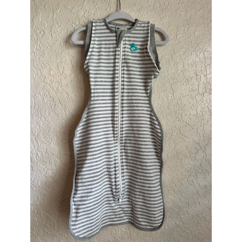 Love To Dream Transition Swaddle 1.0 TOG Gray White Stripes Medium